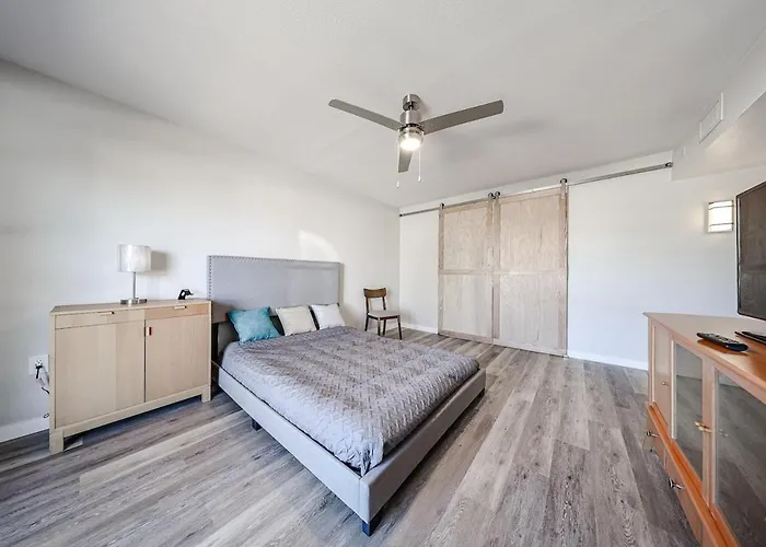Holiday home Modern Gem I 3br, Ensuites, Fenced, Sunsets Sun City West