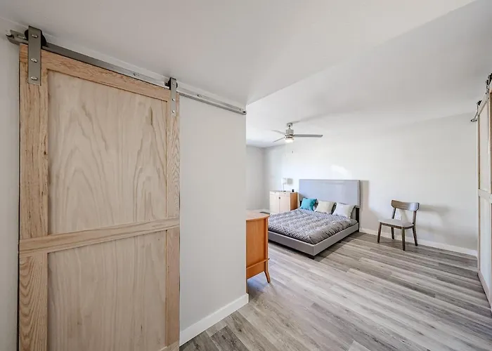 Holiday home Modern Gem I 3br, Ensuites, Fenced, Sunsets