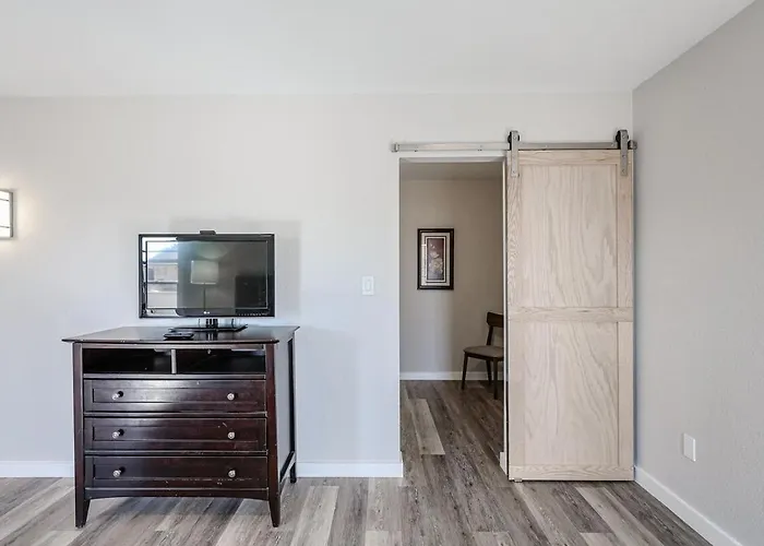 Holiday home Modern Gem I 3br, Ensuites, Fenced, Sunsets