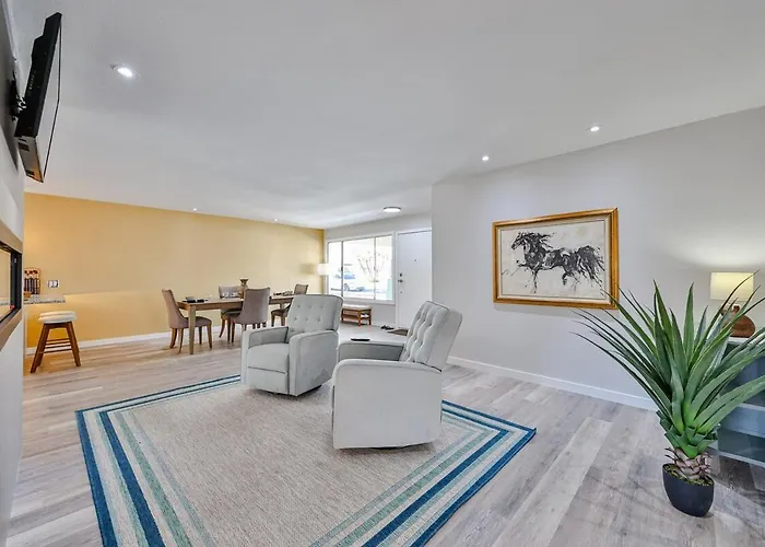 Holiday home Modern Gem I 3br, Ensuites, Fenced, Sunsets Sun City West