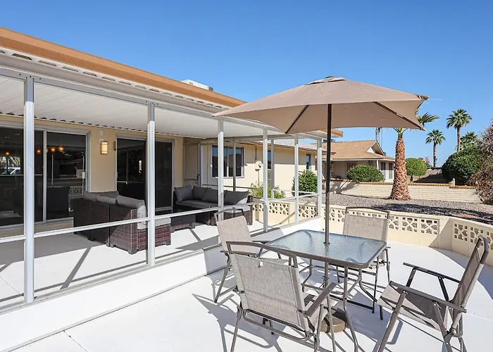 Modern Gem I 3br, Ensuites, Fenced, Sunsets Holiday home Sun City West